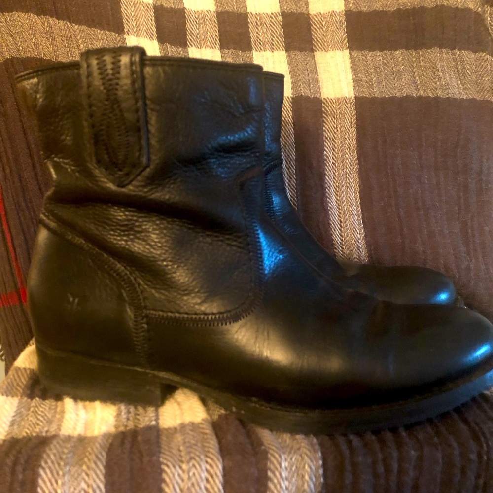Frye Jamie Stitch Leather Cute Short Ankle Boots